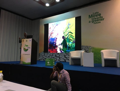 Photo: The SPI invited an Eritrean artist Habteweld Masgina to synthesize the Science Day's ideas through paintings and poetry, providing new perspectives on the intrinsic connections between humans and nature (@ M. Akhtar-Schuster)